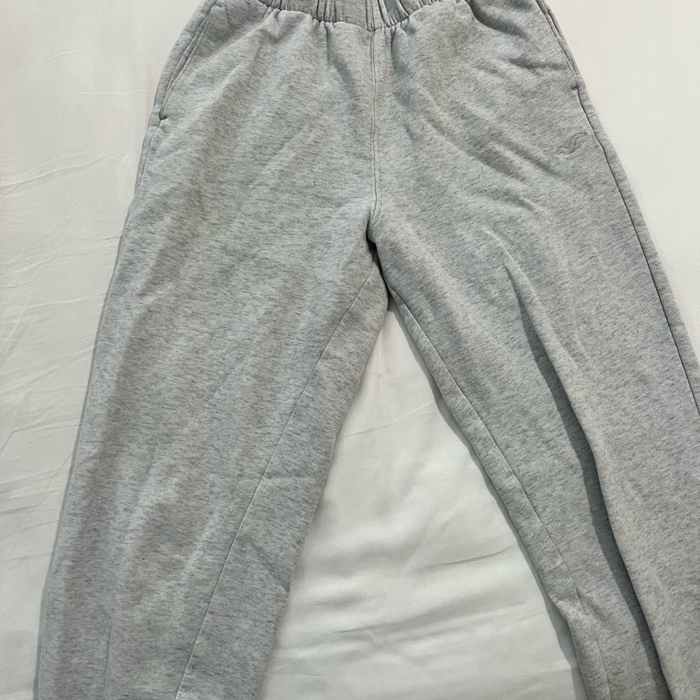 Hollister Light Gray Ultra High-Rise Sweatpants